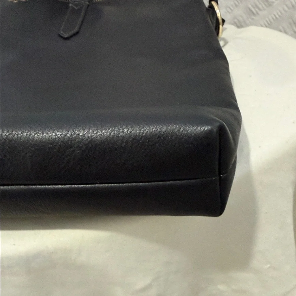 Fossil Black Leather Laptop Bag - Picture 10 of 11